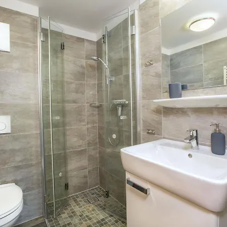 Apartamento With Balcony And Access To The Sauna