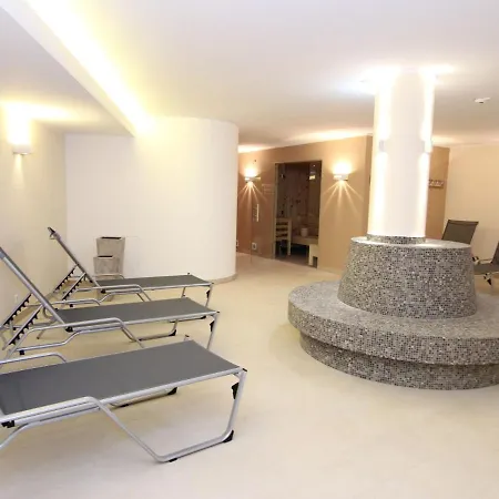 Apartamento With Balcony And Access To The Sauna *